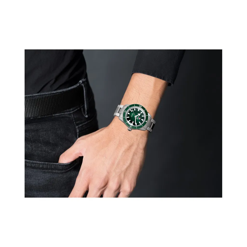 Example of wearing a wristwatch