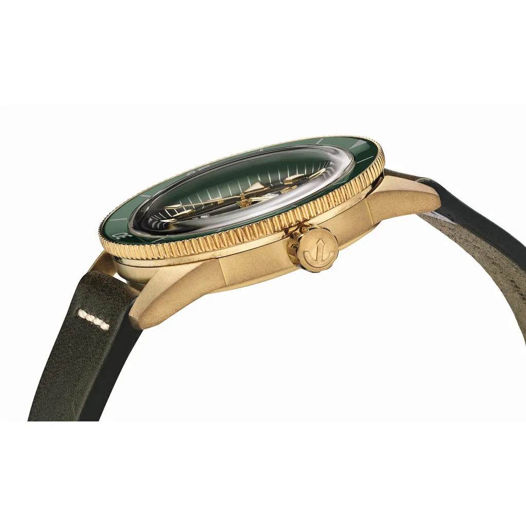 RADO Captain Cook Bronze R32504315 ด้านข้าง