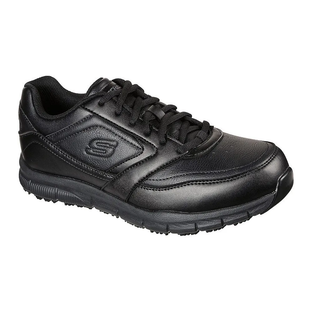 Skechers Nampa Work Shoes สีดำ มองจากด้านข้าง เห็นพื้นรองเท้าหนาและพื้นผิวหนังของรองเท้า