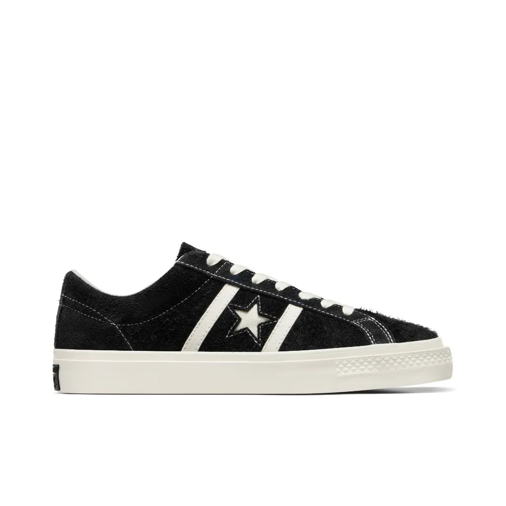 รองเท้า Converse One Star Black พื้นขาว ดีไซน์เรียบง่ายเหมาะกับการแต่งตัวหลากหลายสไตล์