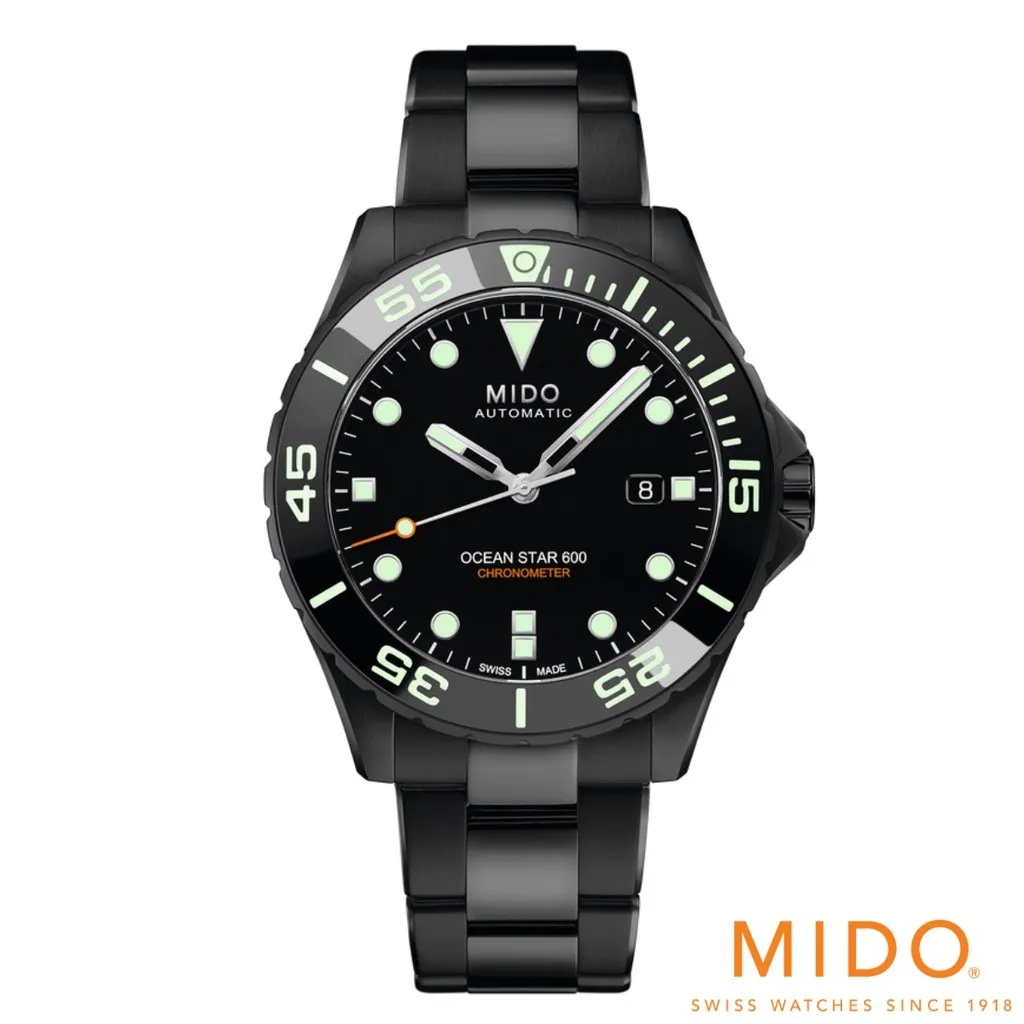 ดีไซน์ของ นาฬิกา Mido OCEAN STAR 600 สายเหล็กสีดำหน้าปัดเรืองแสงบนพื้นหลังขาว