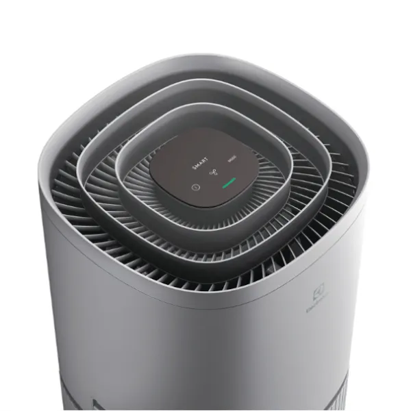 มุมบน เครื่องฟอกอากาศ Electrolux UltimateHome 500 EP53 46UGA เห็นช่องลมและแผงควบคุมสัมผัส